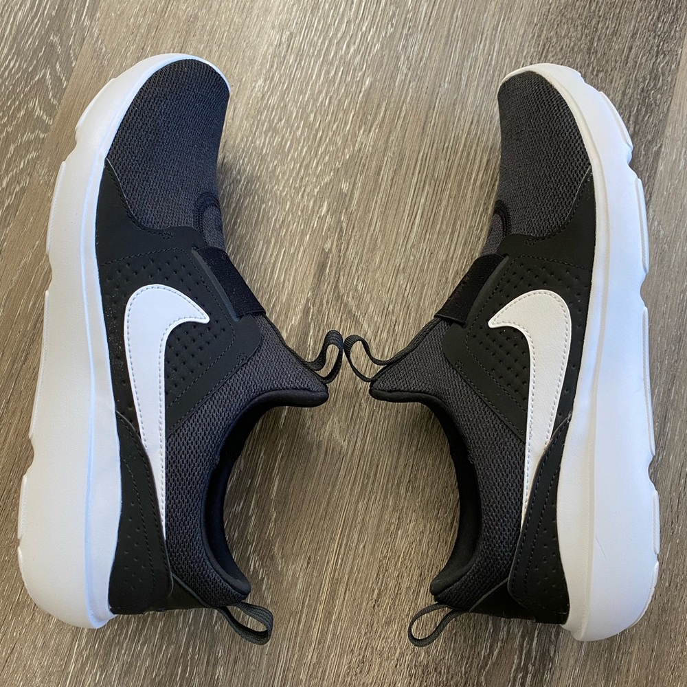 Nike AD Comfort Men’s Shoes